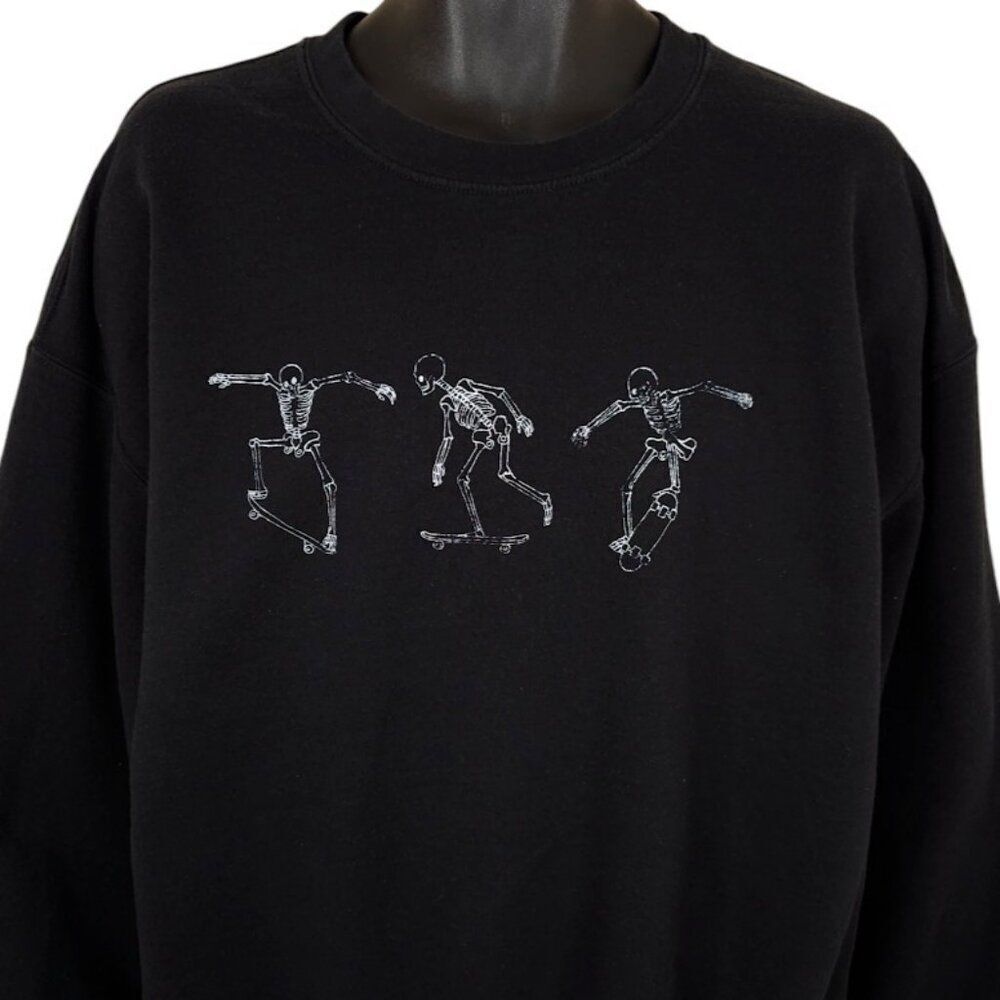 Skateboarding Skeletons Sweatshirt Mens Size XL Black Skater Skulls Full Tilt